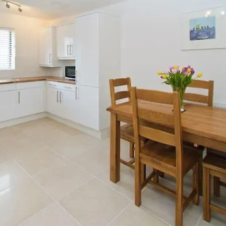6 Waterwheel Apartment Charlestown (Cornwall)